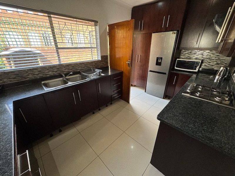 Spacious Family Home with Versatile Living - Photo 6