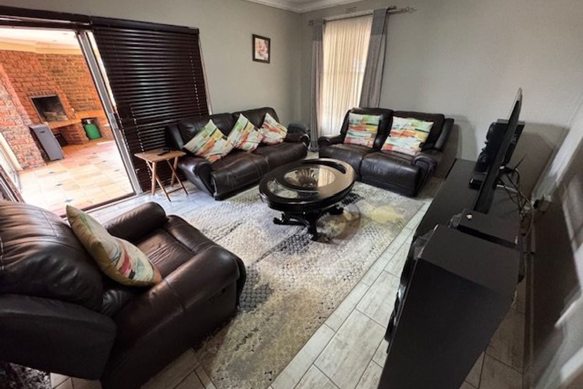 Spacious Family Home with Versatile Living - Photo 3