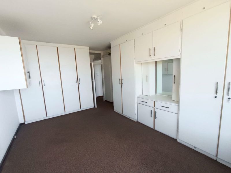 "Introducing a hot listing in the vibrant Point Waterfront  - Photo 4