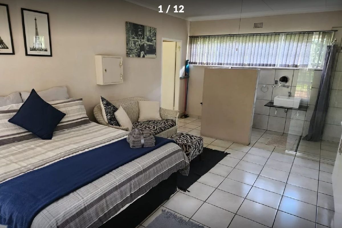 1 BEDROOM FREE STANDING GARDEN COTTAGE-FULLY FURNISHED NO PETS AND KIDS ALLOWED  - Photo 3