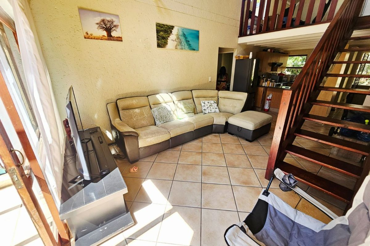 A Lovely 2 bedroom 1 bathroom for rent in Sunninghill - Photo 2