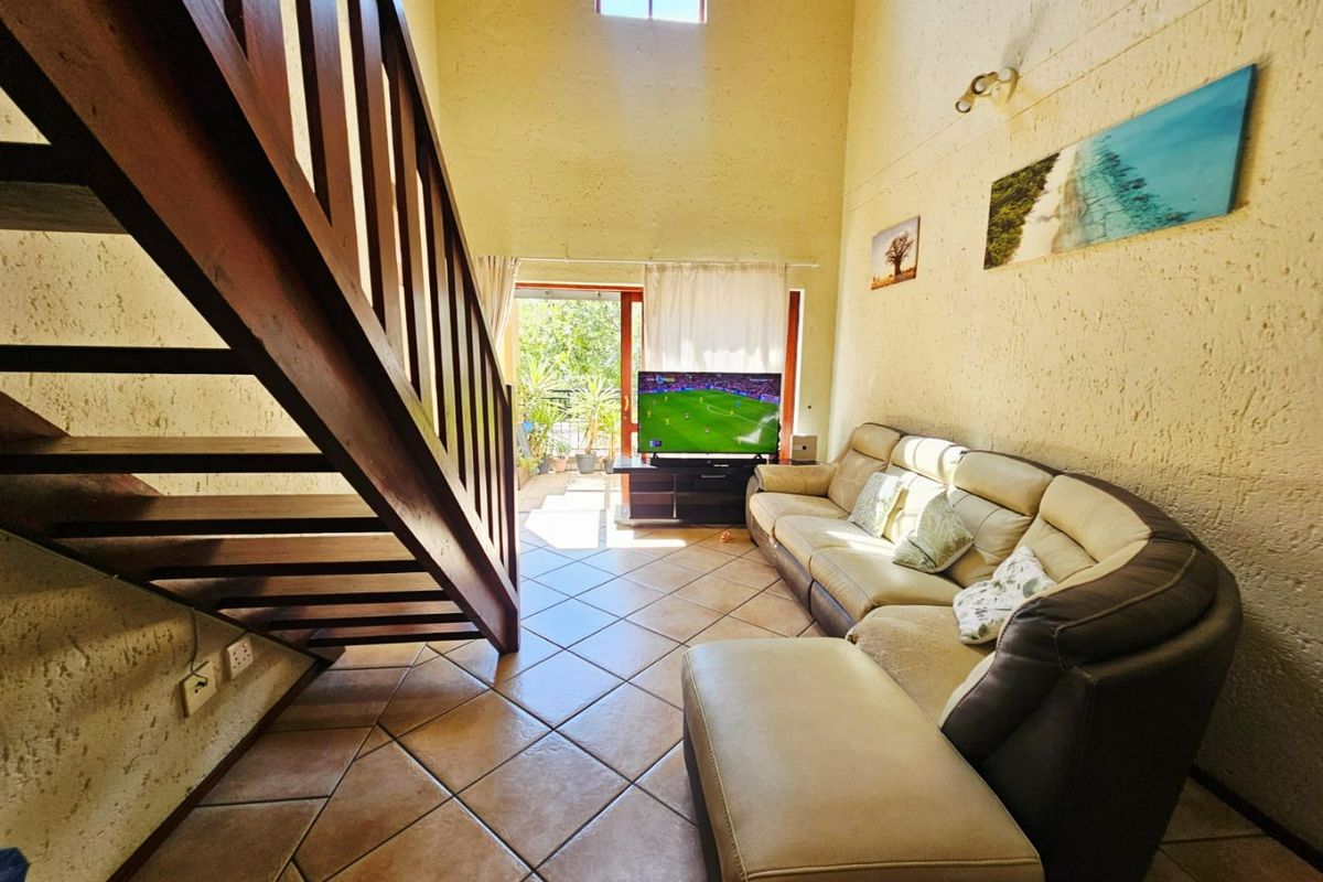 A Lovely 2 bedroom 1 bathroom for rent in Sunninghill - Photo 3