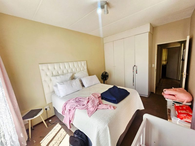 A Lovely 2 bedroom 1 bathroom for rent in Sunninghill - Photo 8