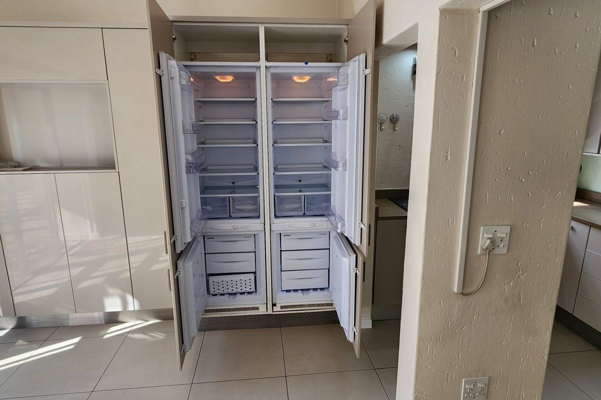 Sophisticated Living in a Beautifully Upgraded Home - Photo 4