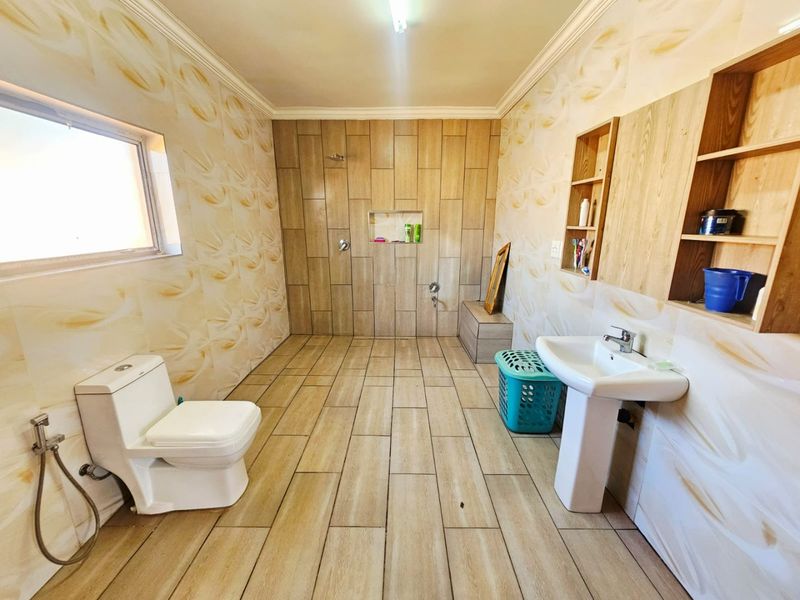 A Lovely and Modern 3 bed 3 bath house for rent in Raslouw - Photo 10