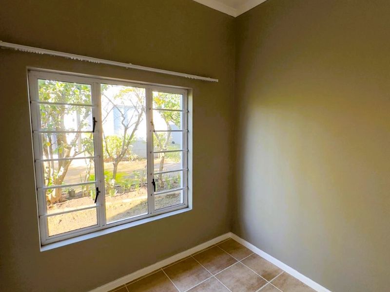 Captivating Charm! .... Modern with superb Finishes - Photo 10