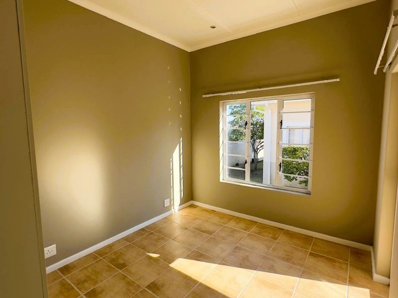 Captivating Charm! .... Modern with superb Finishes - Photo 7