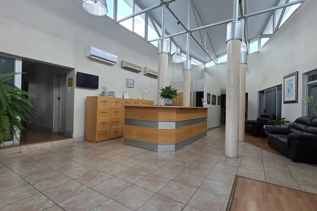 Turnkey Commercial Opportunity – Fully Furnished & Ready to Trade - Photo 3