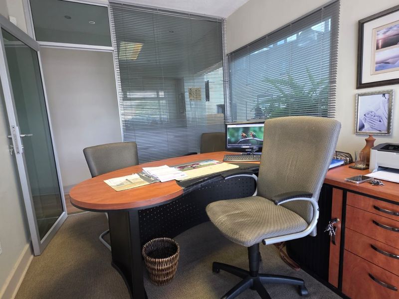 Turnkey Commercial Opportunity – Fully Furnished & Ready to Trade - Photo 9