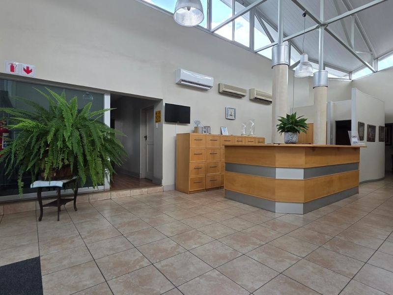 Turnkey Commercial Opportunity – Fully Furnished & Ready to Trade - Photo 4