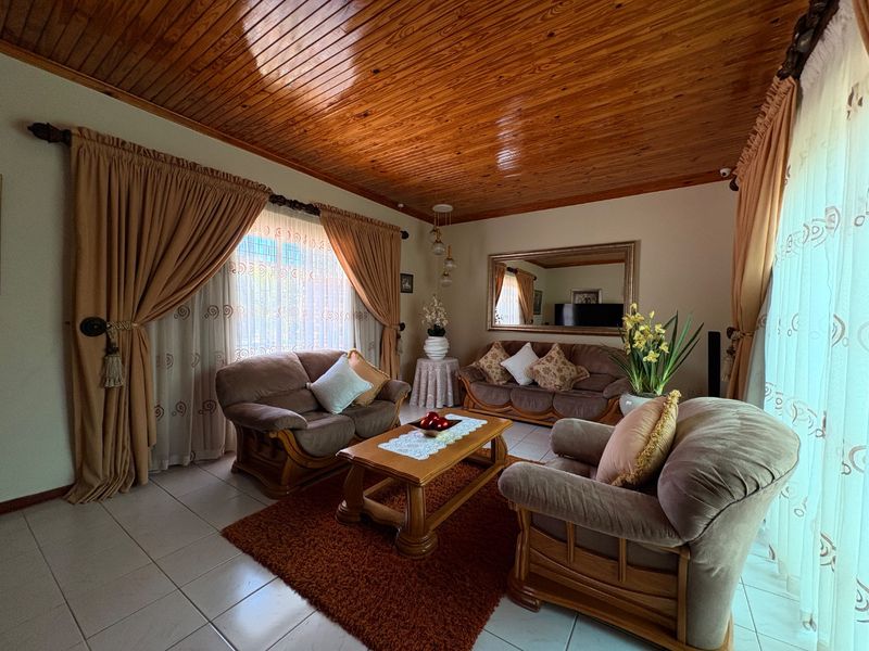 Big, Beautiful Family Home with Space to Live, Grow & Play - Photo 8