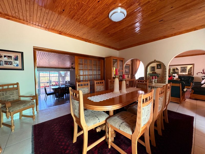 Big, Beautiful Family Home with Space to Live, Grow & Play - Photo 6