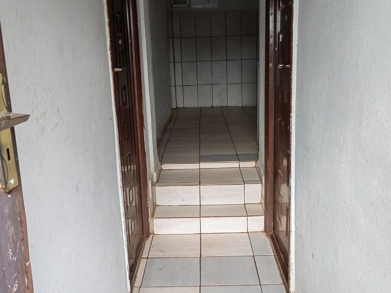 11 Bedroom Student Accomodation For Sale - Photo 7