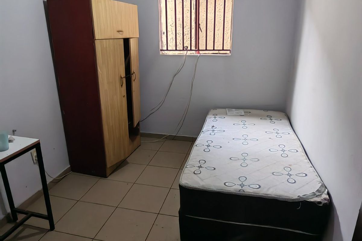 11 Bedroom Student Accomodation For Sale - Photo 3