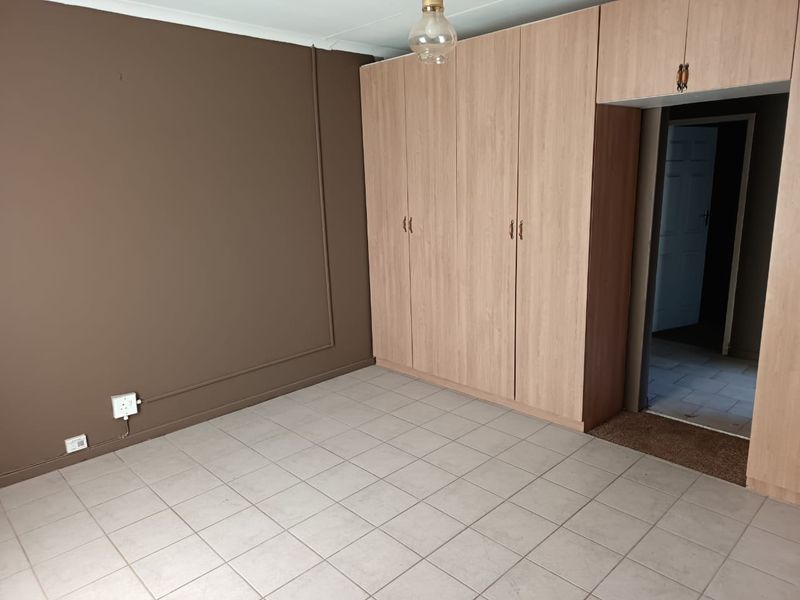 Spacious Family Home with Rental Income Potential in La Hoff - Photo 10