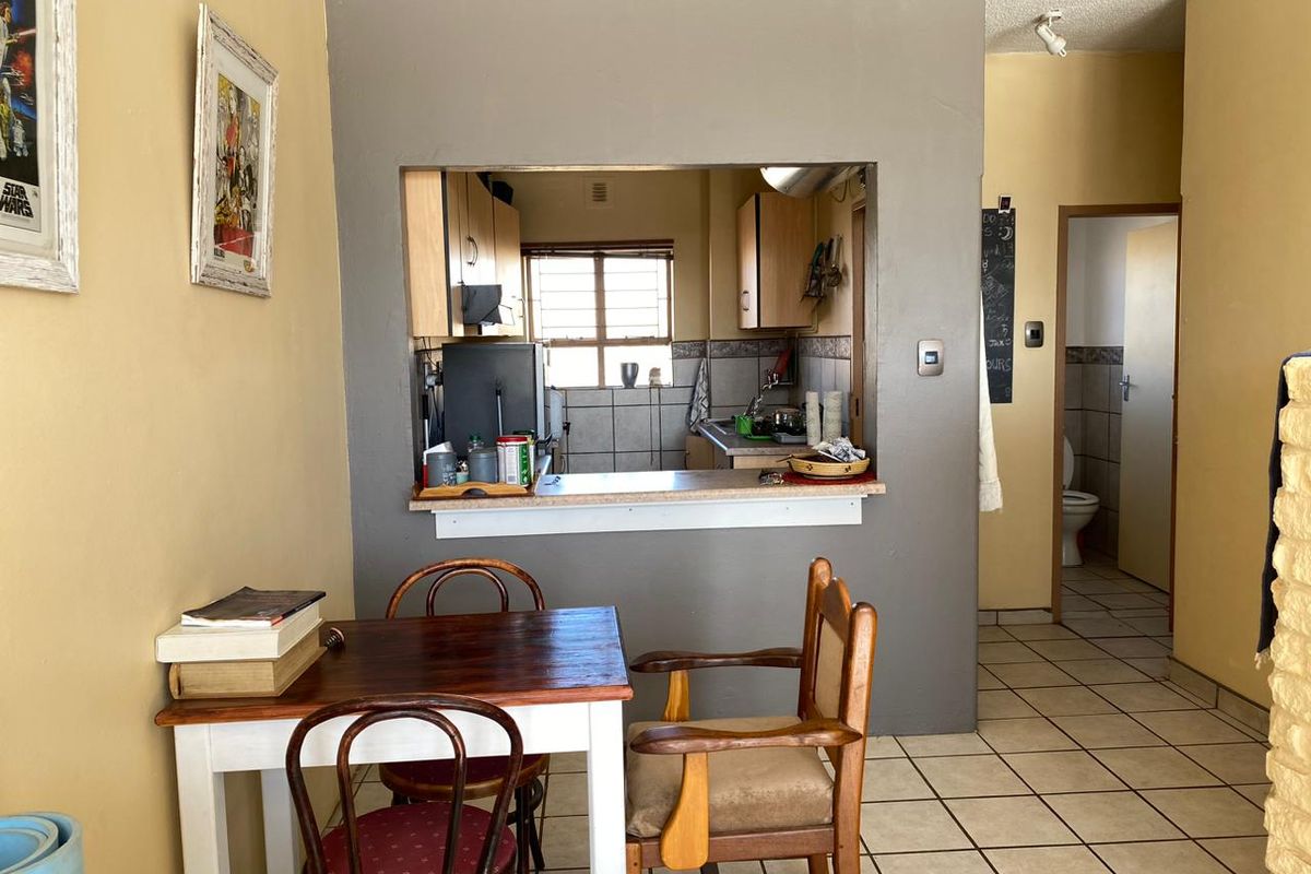 Modern Student Studio Apartment Near NWU – Excellent Investment Opportunity - Photo 3