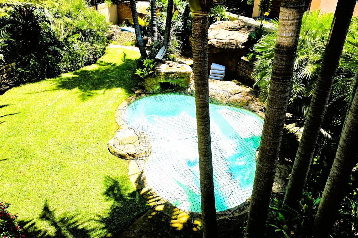 Spacious and Stylish 3-Bedroom Double Storey House with stunning garden and sparkling swimming pool For Sale in Brummeria, Pretoria East, Gauteng - Photo 3