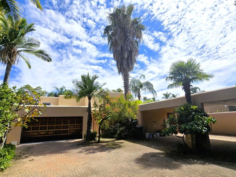 Spacious and Stylish 3-Bedroom Double Storey House with stunning garden and sparkling swimming pool For Sale in Brummeria, Pretoria East, Gauteng - Photo 7