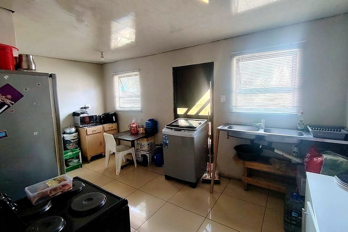 3 Bedroom House for Sale in Mdantsane NU 9 - Photo 4