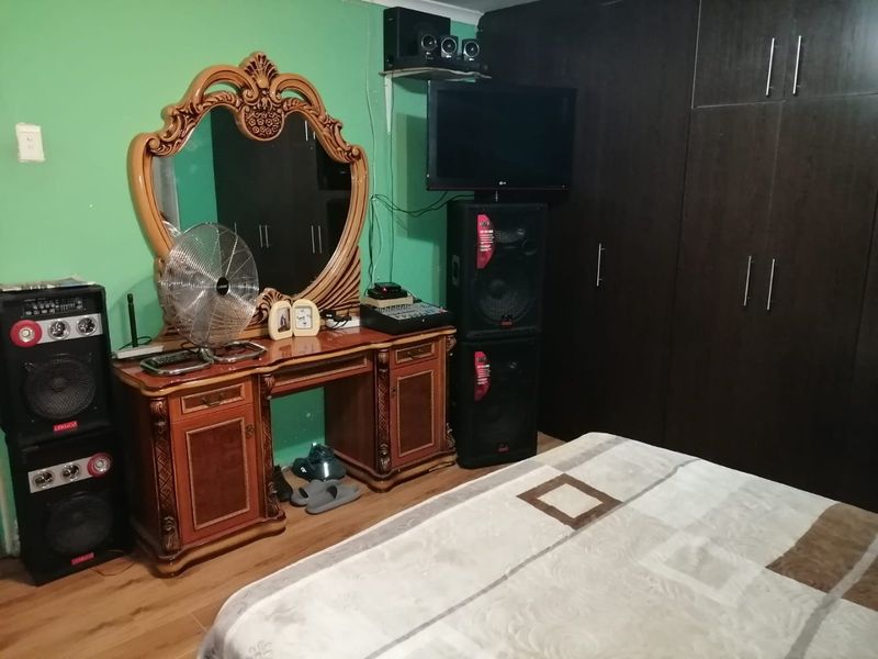 URGENT SALE – PRICED TO GO!  - Photo 5