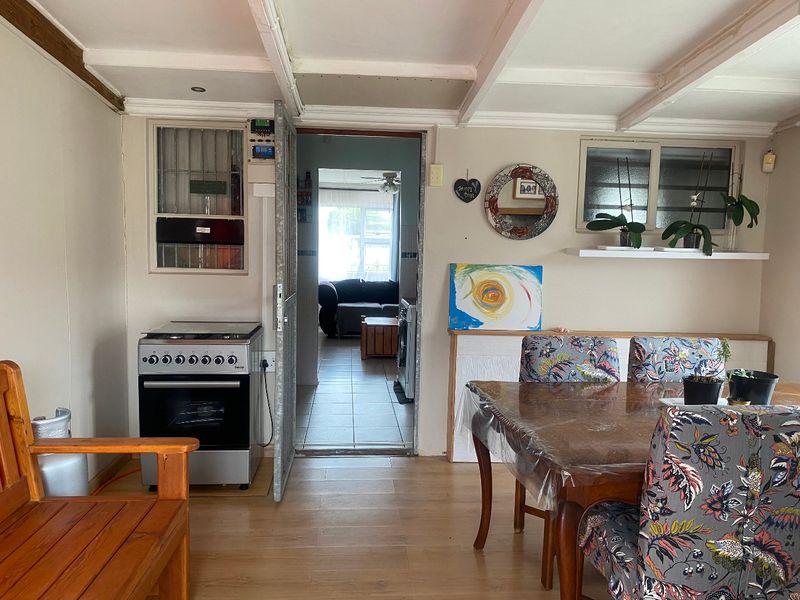 PPRA Registered : Gonubie’s Best Bargain!!! Incredible Value + Double Garage & Double Carport – Act Fast - Photo 7