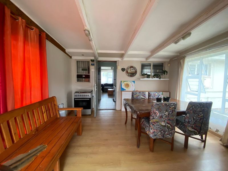 PPRA Registered : Gonubie’s Best Bargain!!! Incredible Value + Double Garage & Double Carport – Act Fast - Photo 6