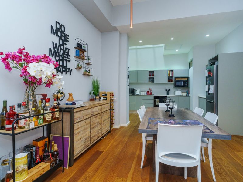 2-bed | 2-bath | 131 m2 | Pool + Security + Parking - Photo 7