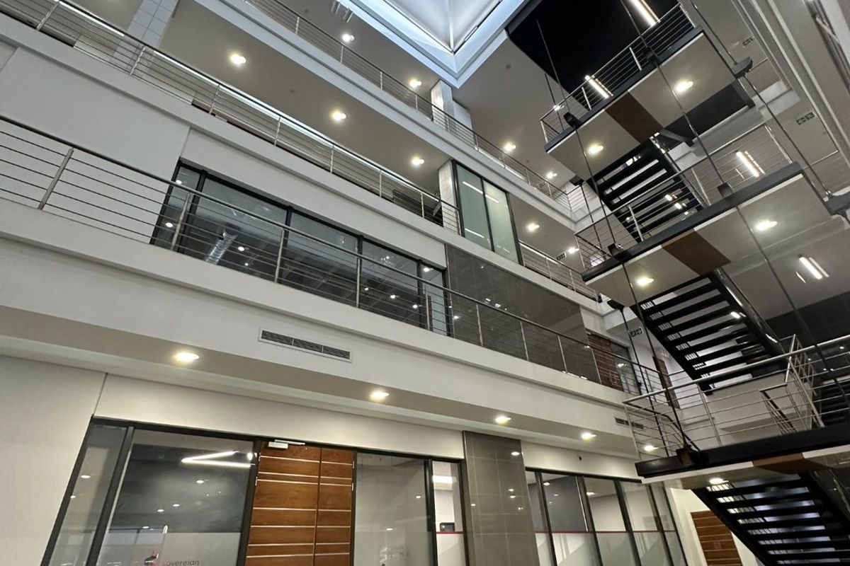 **Premium Secure Offices with Backup Power / Water in Irene | Direct Landlord Opportunity** - Photo 4