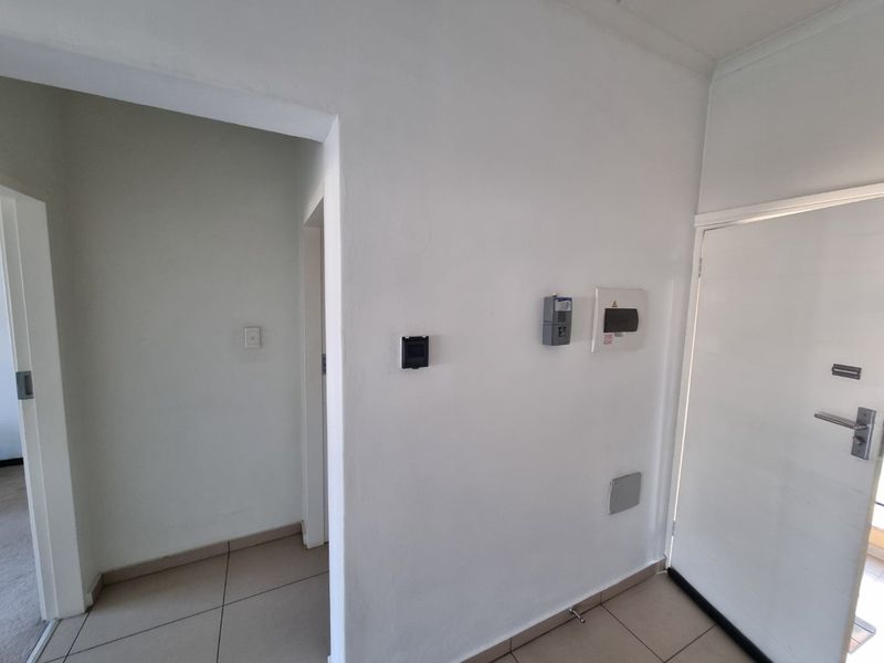 1 Bedroom with  1 Bathroom   Apartment Available  For Rental - Photo 7