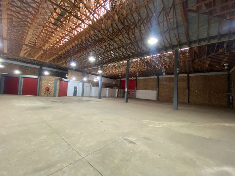 Prime Warehouse Space to rent in Waterfall Office Park, Midrand  - Photo 3