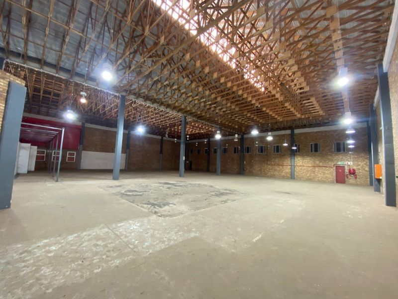 Prime Warehouse Space to rent in Waterfall Office Park, Midrand  - Photo 5