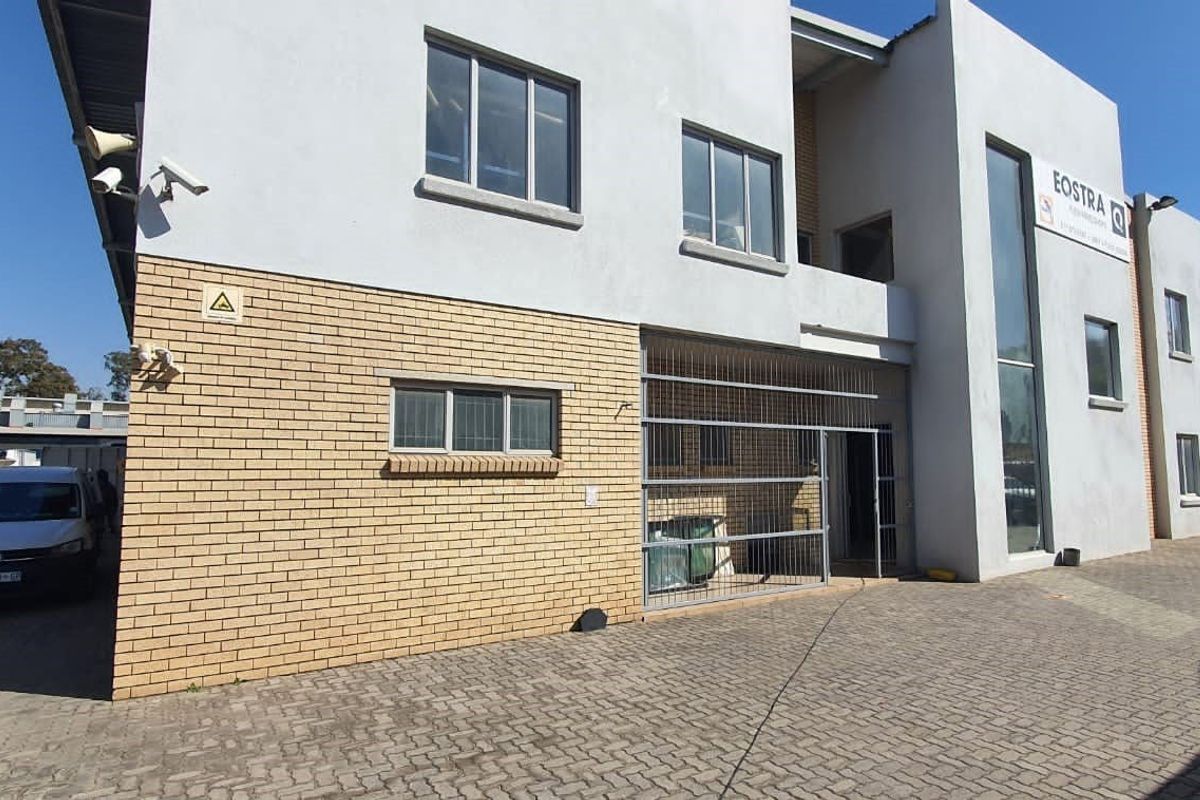 Secured Industrial Park to rent in Germiston.  - Photo 5