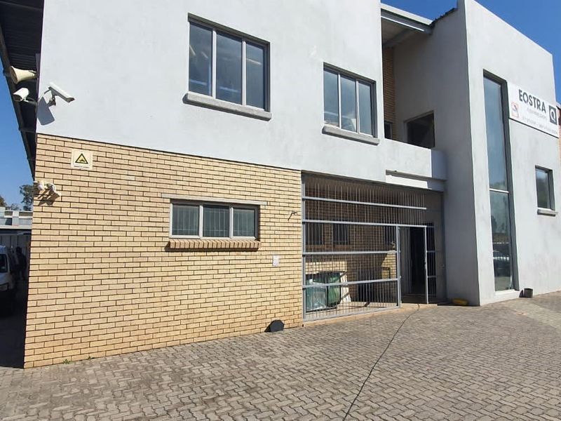 Secured Industrial Park to rent in Germiston.  - Photo 5