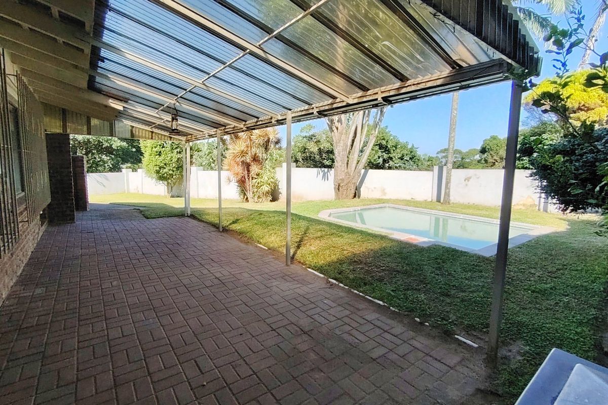 Stand alone Townhouse with NO levies - Photo 4