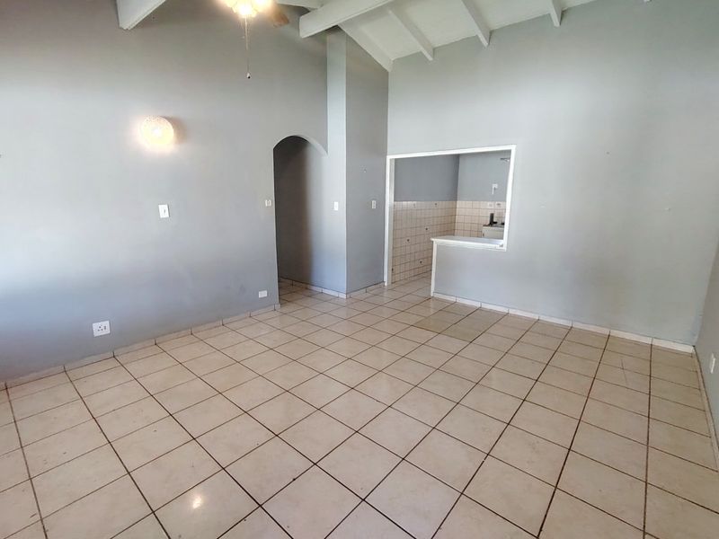 Stand alone Townhouse with NO levies - Photo 8