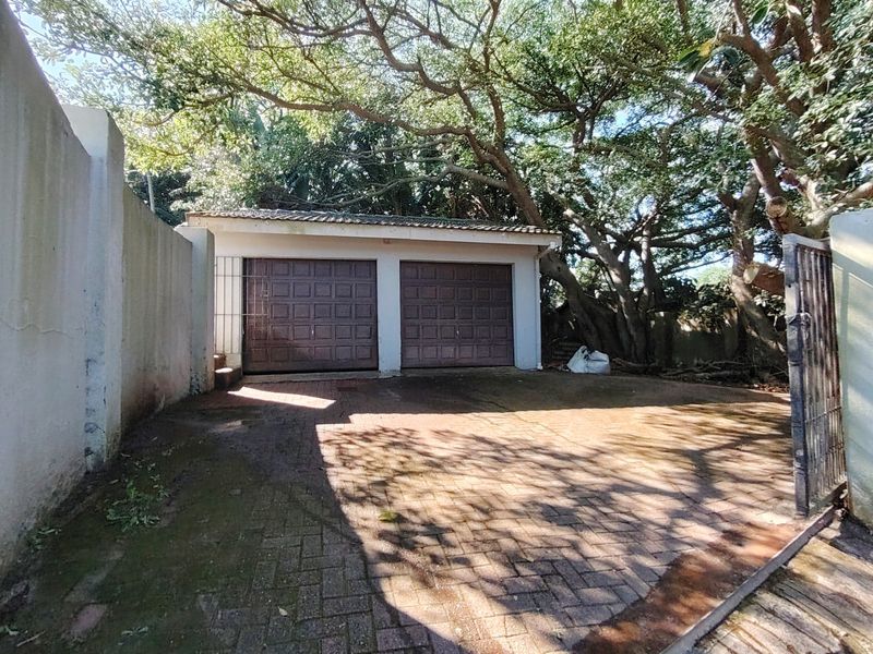 Stand alone Townhouse with NO levies - Photo 7