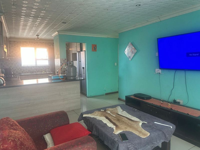 4 Bedroom home for sale in Electric city - Photo 8