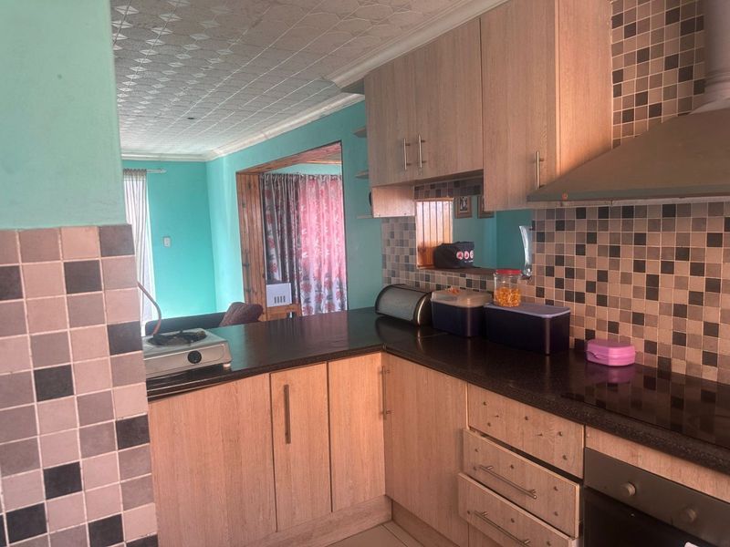 4 Bedroom home for sale in Electric city - Photo 7