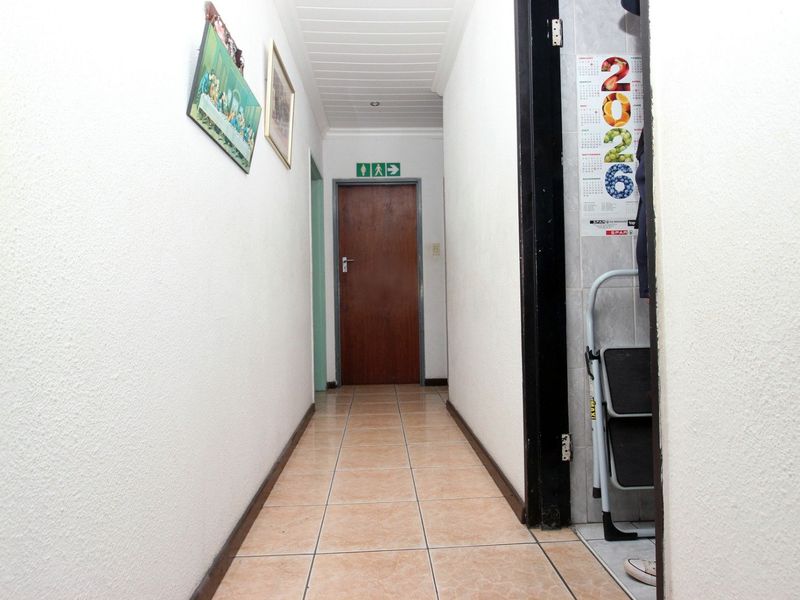 Family Home Offering 3 bedrooms for sale - Photo 5