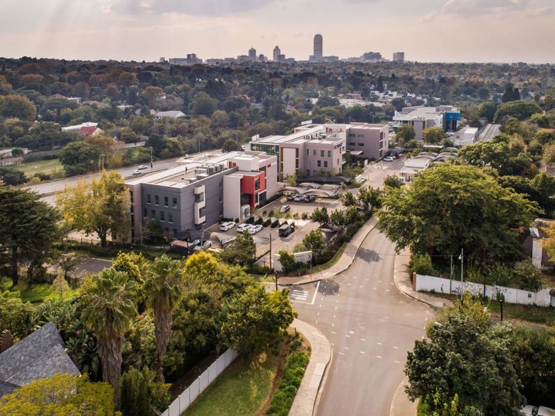 A- Grade Office Space to rent in Waverly Office Park, Johannesburg  - Photo 9