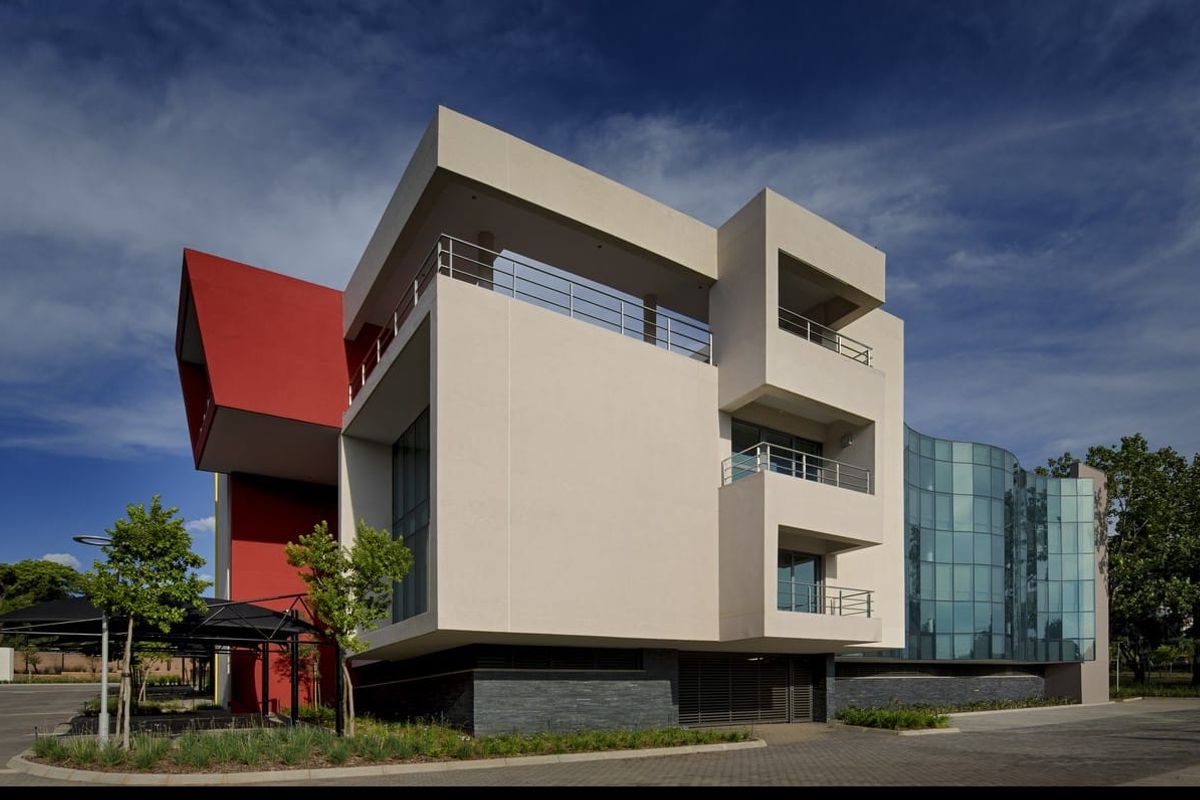 A- Grade Office Space to rent in Waverly Office Park, Johannesburg  - Photo 2