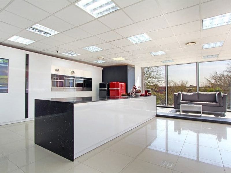 A+ Grade Office Building to rent in Riley Office Park, Bedfordview.  - Photo 6