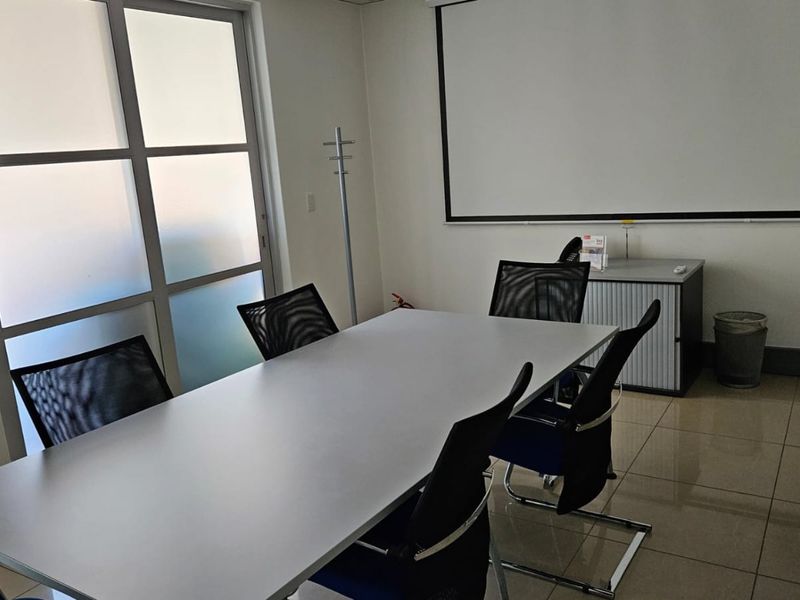 A+ Grade Office Building to rent in Riley Office Park, Bedfordview.  - Photo 7