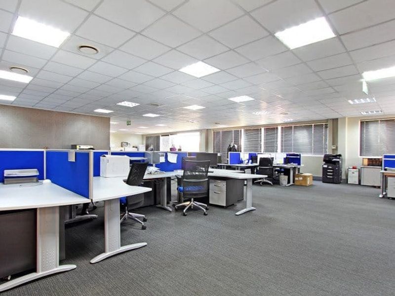 A+ Grade Office Building to rent in Riley Office Park, Bedfordview.  - Photo 5