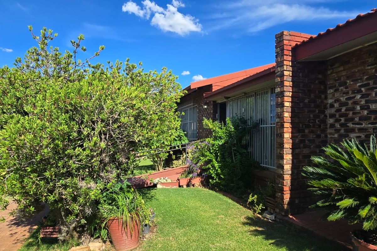 A retirement village where your pension supports a relaxed, stylish way of life. - Photo 2