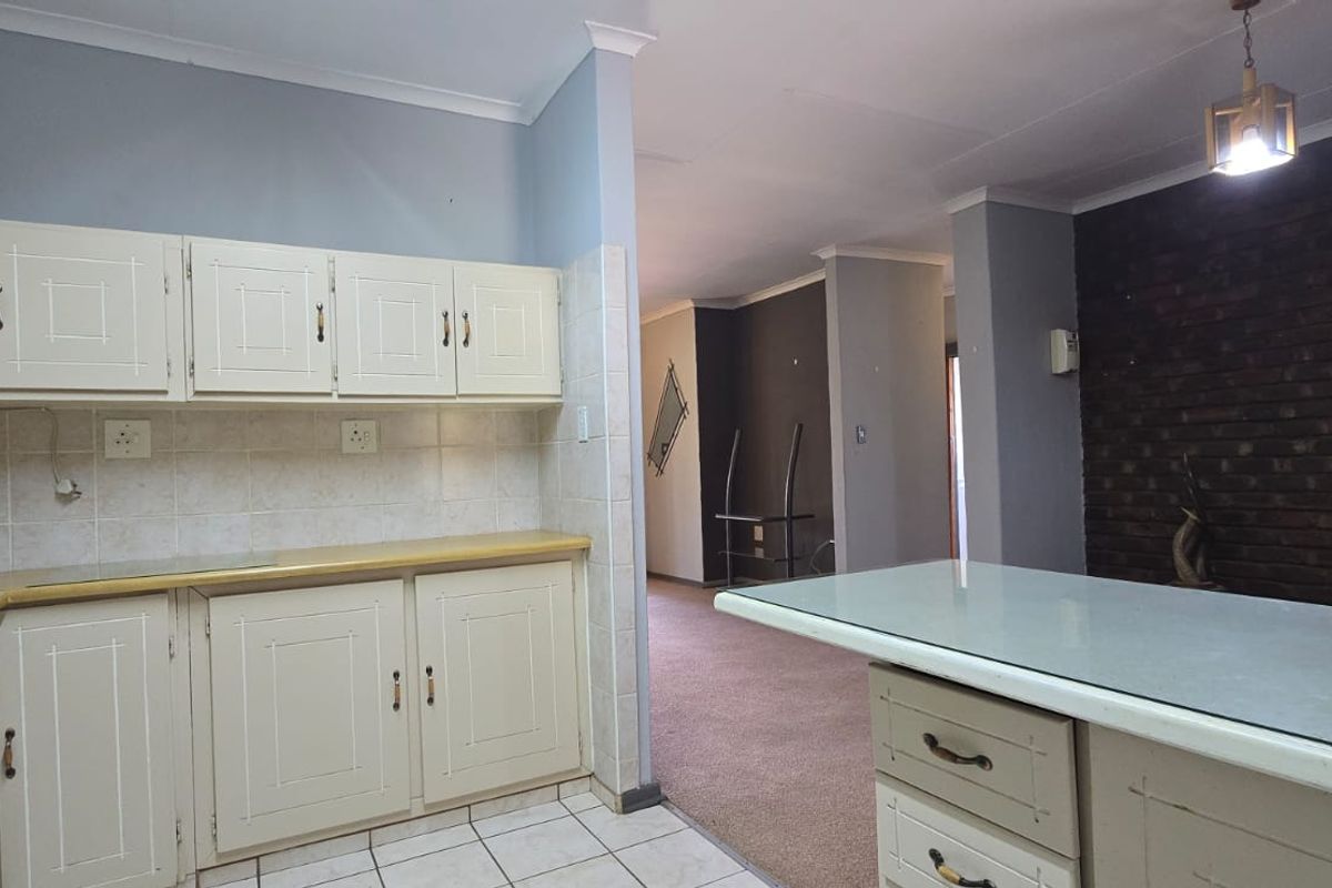 A retirement village where your pension supports a relaxed, stylish way of life. - Photo 4