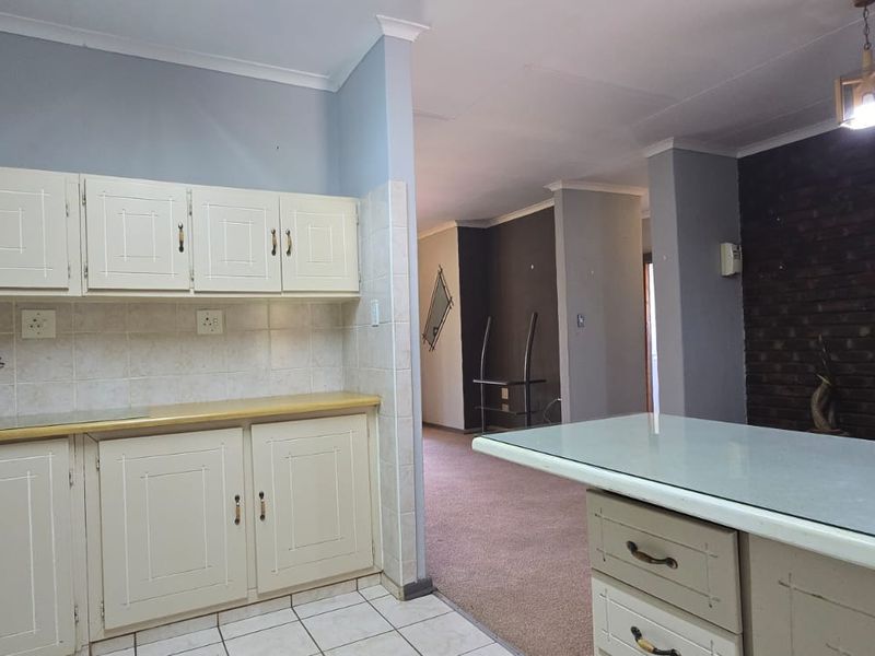 A retirement village where your pension supports a relaxed, stylish way of life. - Photo 4