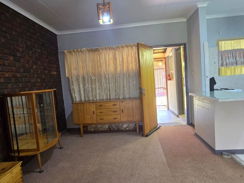 A retirement village where your pension supports a relaxed, stylish way of life. - Photo 9