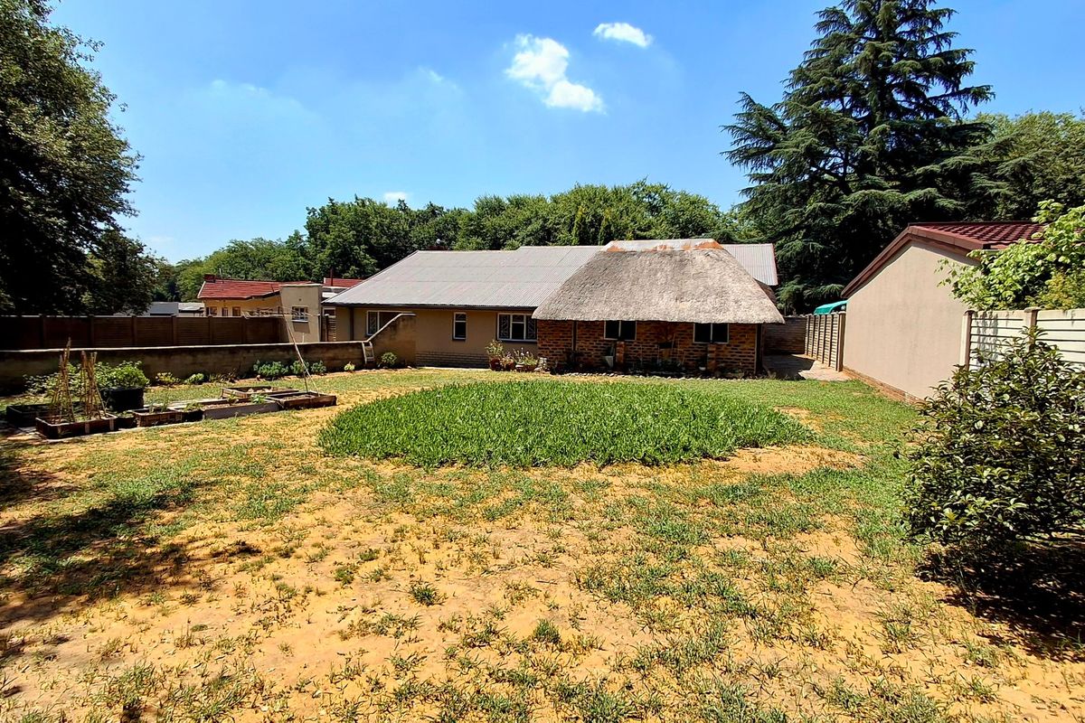 Family Home Near High School, Primary School & Shopping Mall – Sasolburg - Photo 3