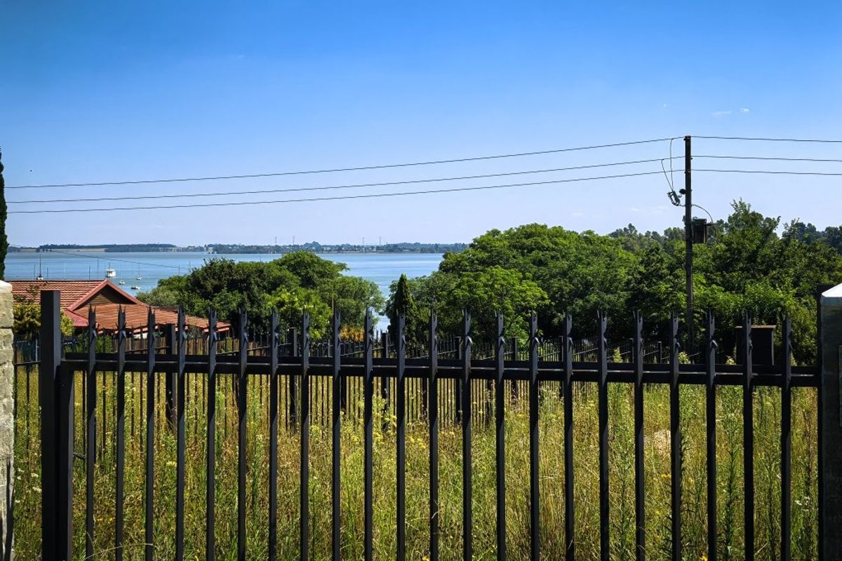 Prime Dam-View Stand Opportunity - Photo 3